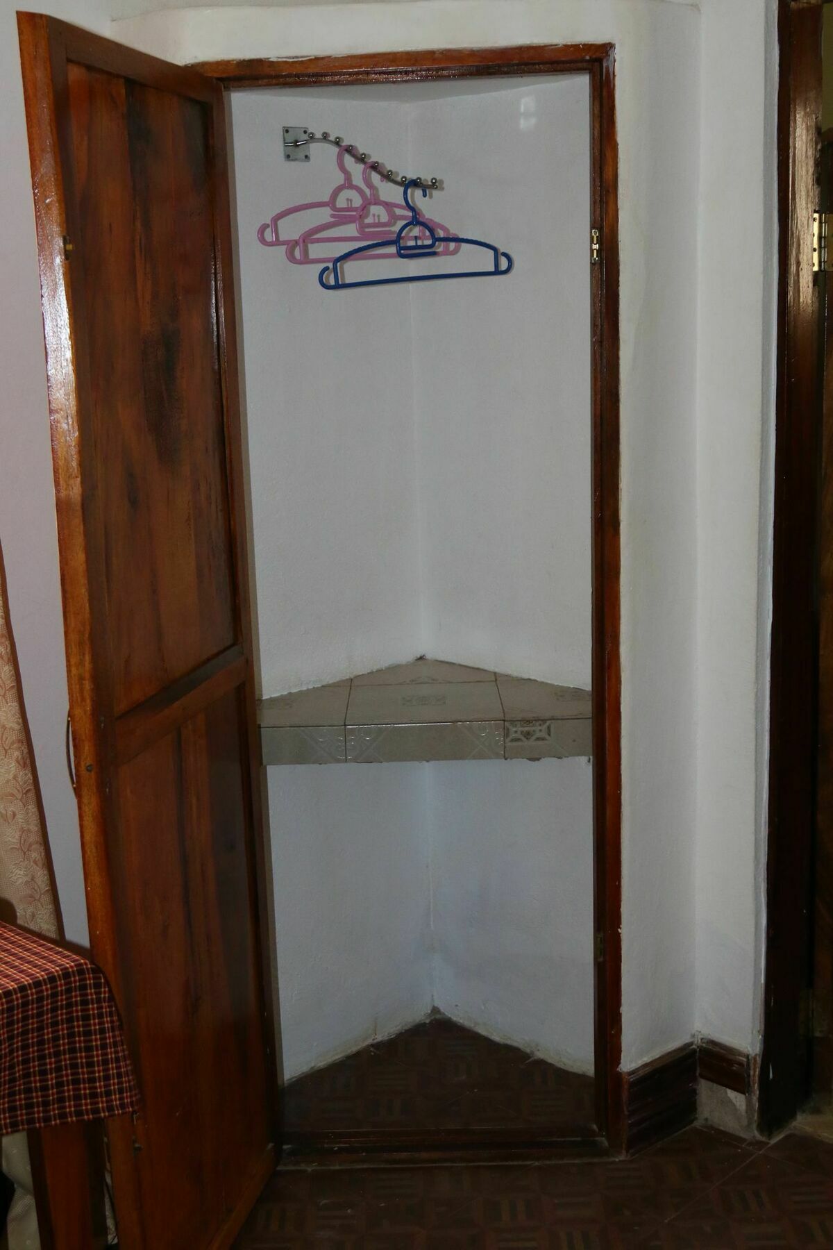 Neneu Hotel Moshi Extérieur photo