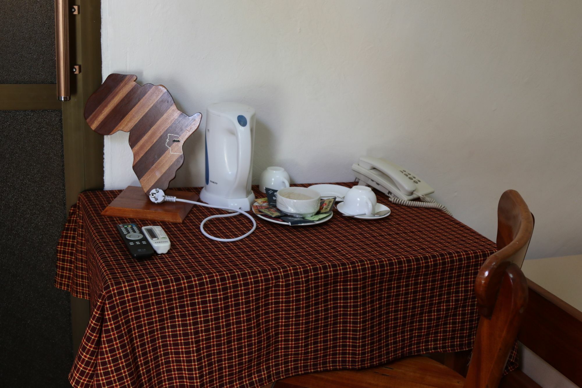 Neneu Hotel Moshi Extérieur photo